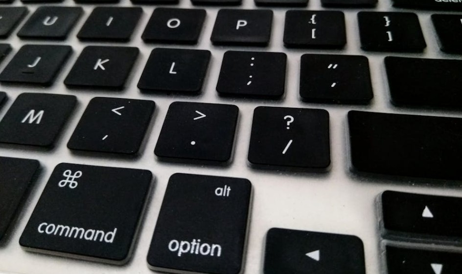 stream-of-consciousness - image of keyboard keys