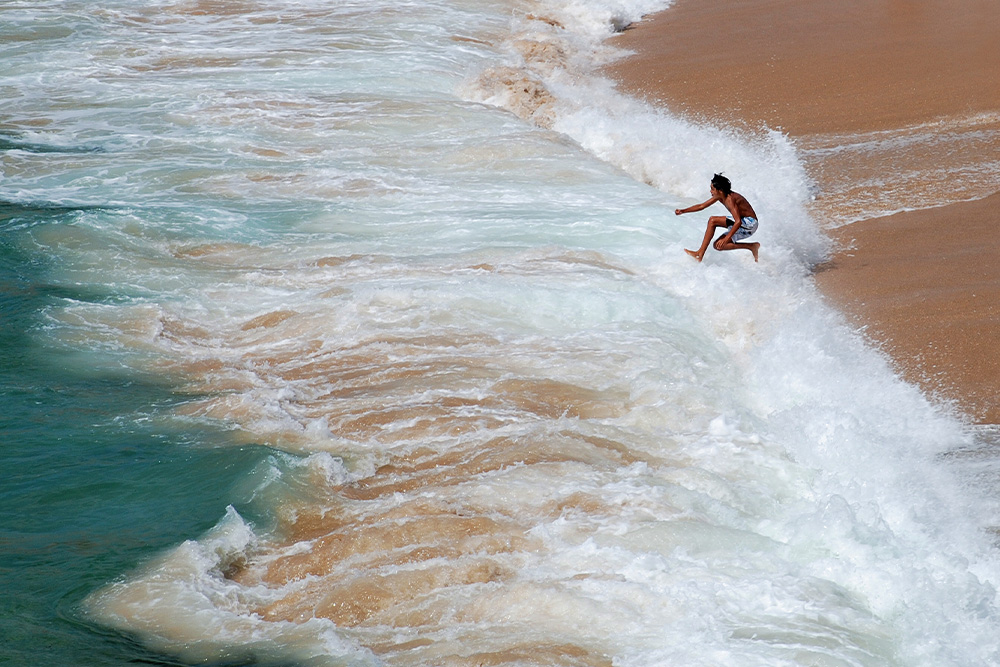 Although being like a child playing in the surf is fun, your writer goals should be quite achievable for you on a meaningful timeline. Don't jump headfirst into the ocean without a plan.