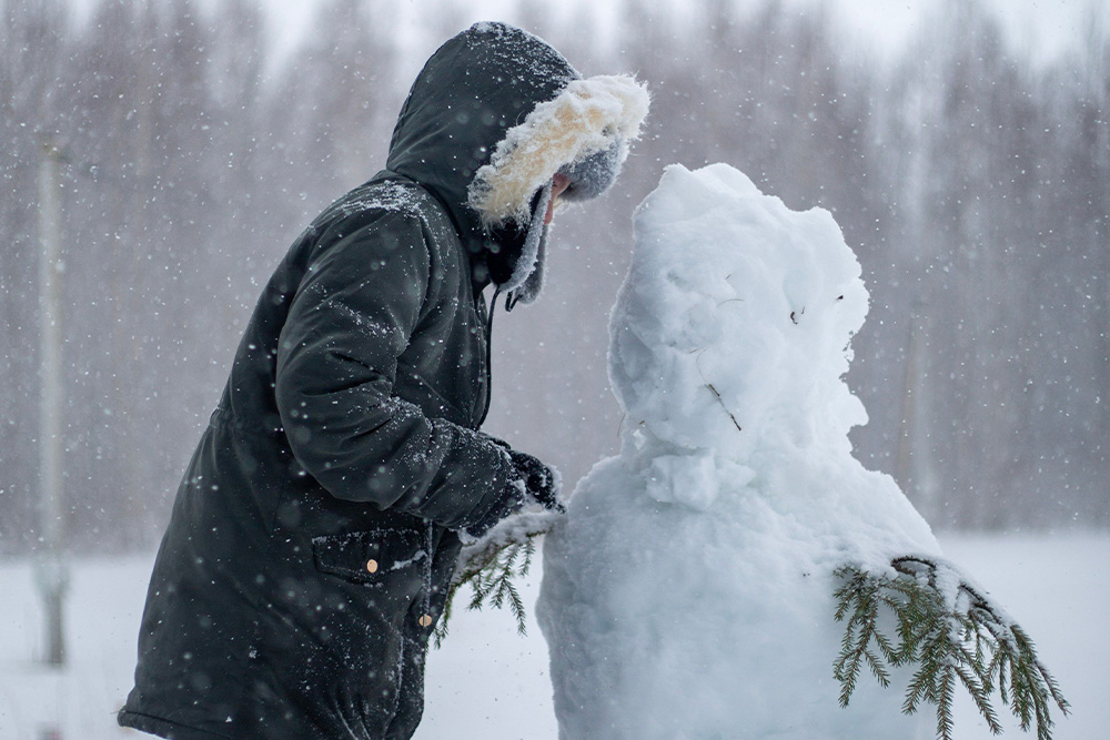 A snowman to suggest how to build a character with personality strengths and weaknesses